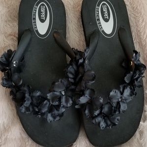 Fluffy flip-flops  Esprit